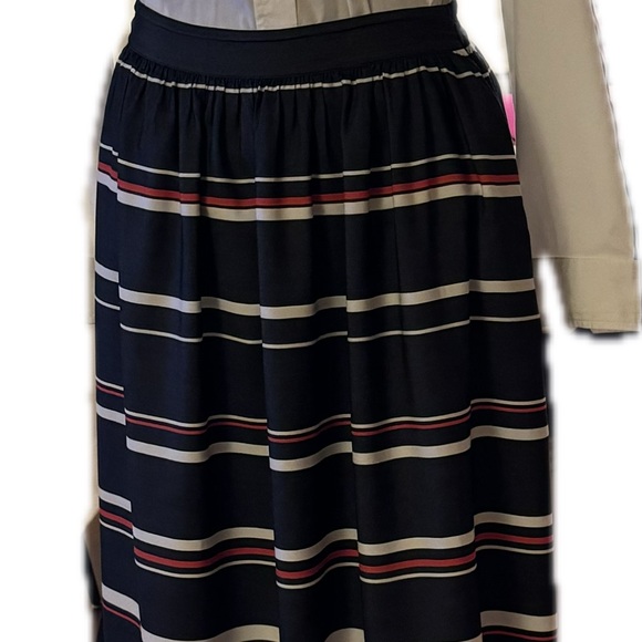 Tommy Hilfiger striped maxi skirt with side pockets. Size 10 Great condition - Picture 4 of 4